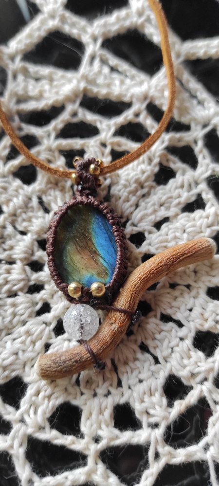 Collier bois et labradorite